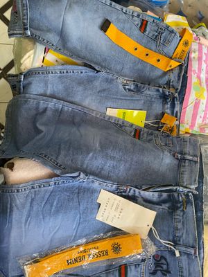 O’g’il bolalar uchun (ZARA) brend Shortik 110.000