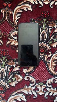 iPhone 8 сотилади