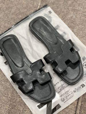 Тапочки Hermes черного цвета