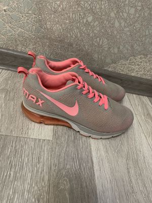 Кроссовки Nike 40