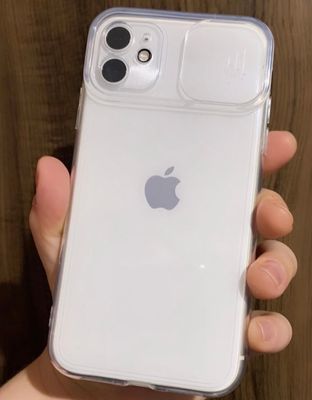Прозрачный чехол на iPhone 12 Pro