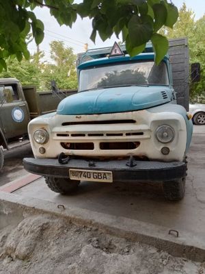 Zil Bartavoy sotiladi