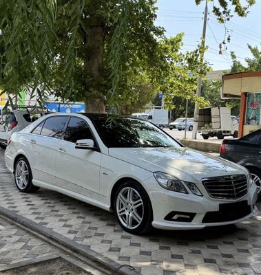 W212 Mercedes-Benz