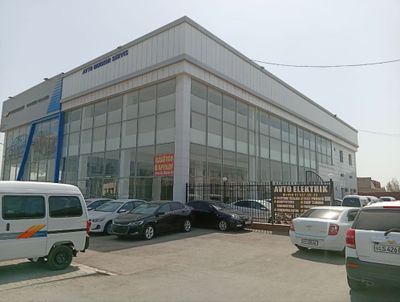 Сдается в аренду Автосалон