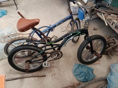 2 ta velosioed sotiladi .