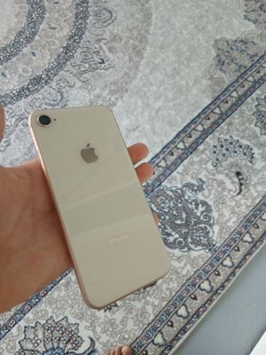 IPHONE 8
