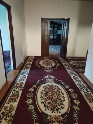 Peshku tumanida 6 sotixli kotej sotiladi