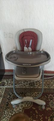 Bolalar ovqatlanish stuli