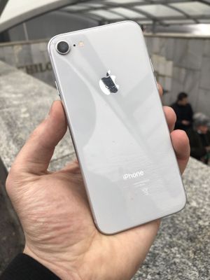 Iphone 8 64gb sotiladi