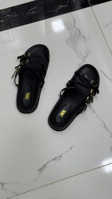 Тапочки Zara