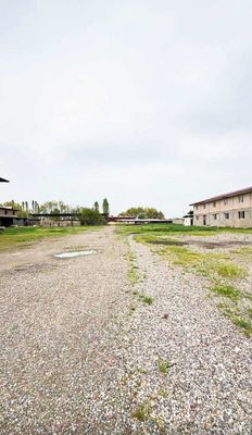 Продаются две производственные базы.