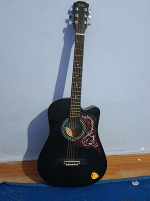 geetara eng zoʻri qora rang