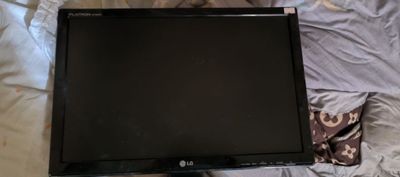 Продается монитор 19 lg