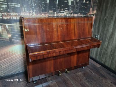 Пианино " Ритм " Латвия