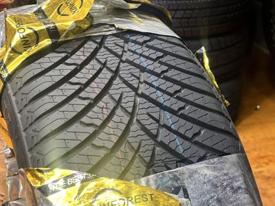 Автошины 235/55 R 19 всезенная