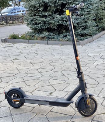 Mi scooter essential