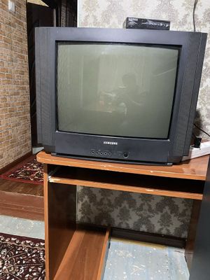 Samsung tv sotiladi