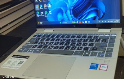 Hp ноутбук продается почти Новый