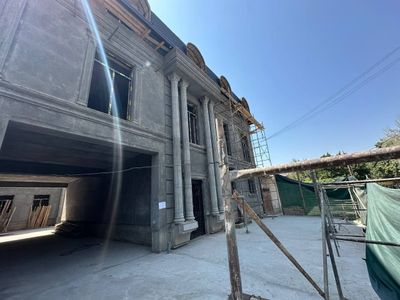 Qora qamish 2/3 siroj solix masjid orqasda uylarimz sotuvda