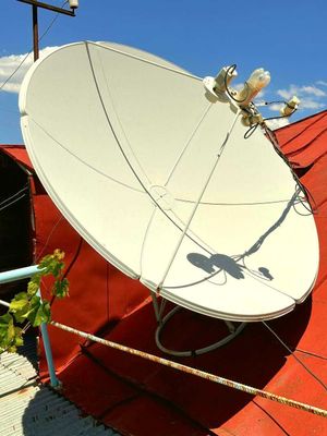 2 ta Barabalka antena sputnik Tyuneri bilan ideal holatda