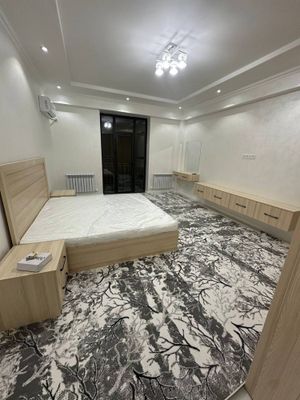 Квартира в аренду на Яшнабаде ! По низкой цене!
