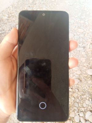 Redmi not 13 xotira256 rangi qora karobkabo sotlad