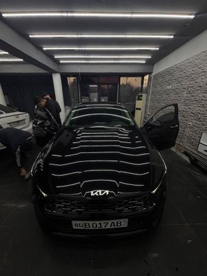 Kia K5 alo holatda