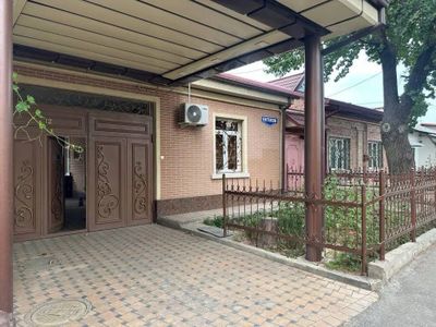 Sotiladi Дом Центр Яккасарай Махаля Мукими 2,5 сотки ор. Сим Сим
