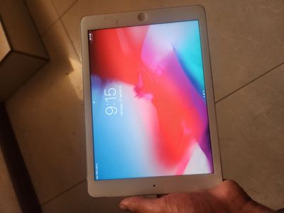 Ipad sotiladi 1mln