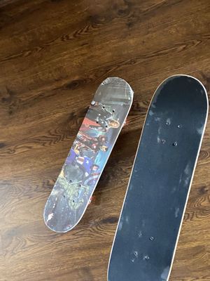 2ta skateboard sotiladi