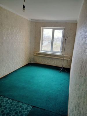 Уй сатылады 21 мкр 11 б 36 кв 2 ханалы