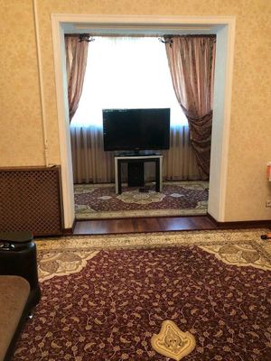 Сдаётся квартира центр городе (дархан) 2.2.9.