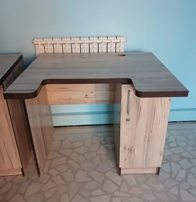 Компьютерный стол сатылады