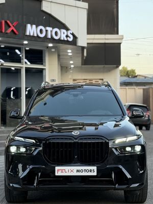 BMW X7 M50i (Restyling)