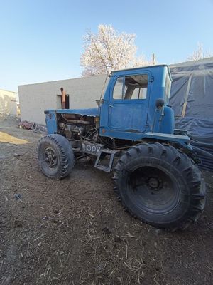 Traktor sotiladi tez va arzon sifatida gap yo‘q