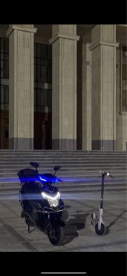 Elektro skuter sotiladi