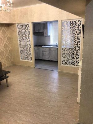 СРОЧНО ПРОДАЕТСЯ своя квартира 1в2/2/9 на Ойбеке