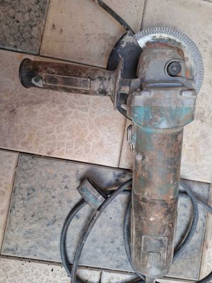 Продам шлифовальную машинку(болгарку)
