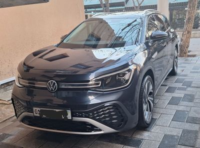 Volkswagen ID6 Pure Plus 2022 god