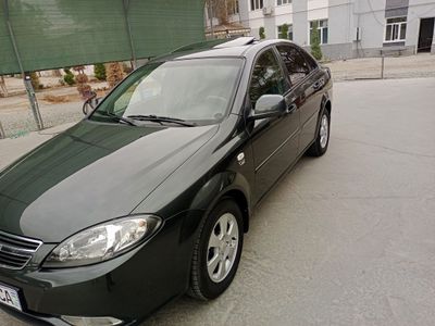 Gentra ideal holatda