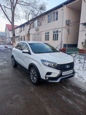 Lada X Ray cross 2019