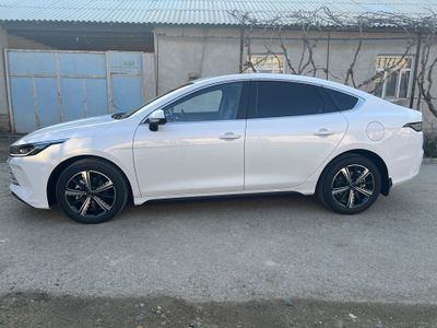 BYD CHAZOR 2023 декабр. Гибрид 1100 км. Официальный салона 120 км.