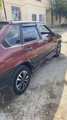 Lada 2109 sotiladi