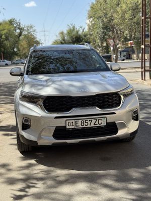KIA sonet full.