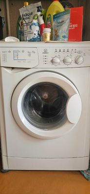 Продам бу стиральную машинку. В рабочем состоянии. Indesit WILL85