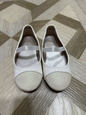 Туфельки для девочки