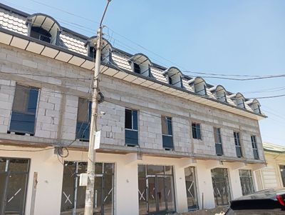 3 etaj joy sotiladi lakatsiya zor yangi towken