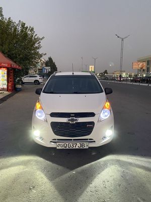 Chevrolet spark sotiladi