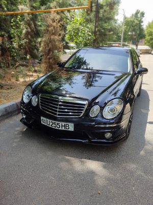 Mercedes-Benz e class 211