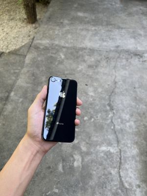 iPhone 8 64 gb kar dak yok ekran aybi